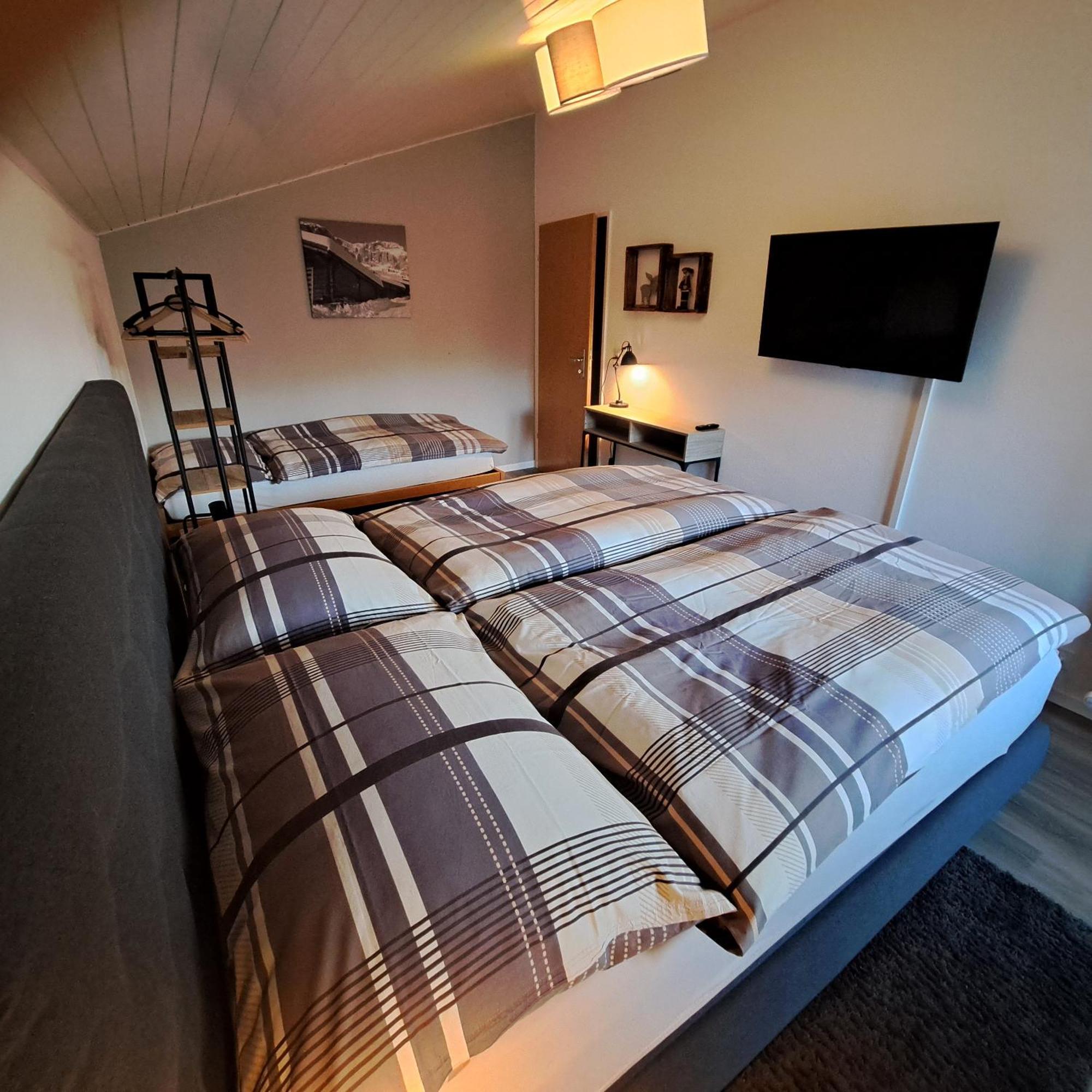 B&B Chalet Rustica Inden, Leukerbad Номер фото